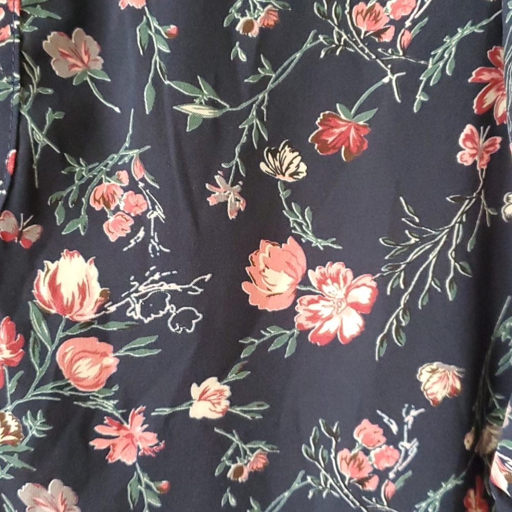 Floral Top - Picture 6 of 6